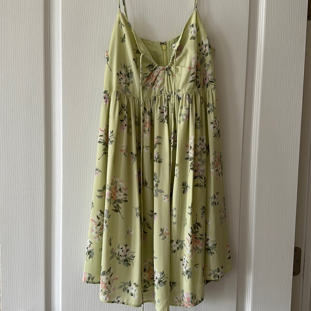 Abercrombie size medium dress with tiny mark on front